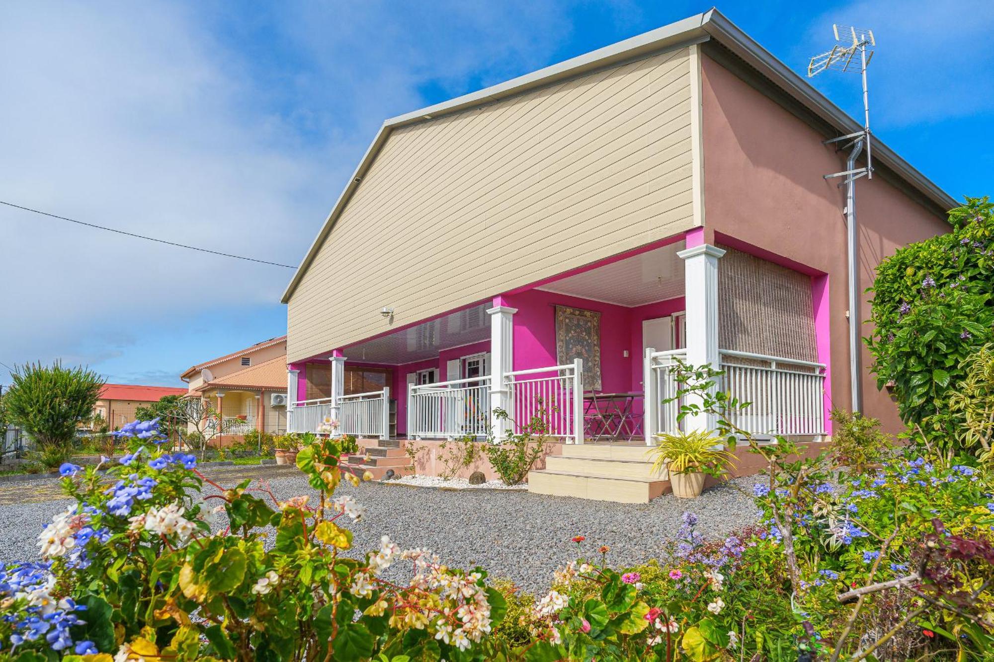 L'Oiseau De Paradis - Le Confort Jusqu'A 6 Personnes Sainte-Suzanne Exterior foto